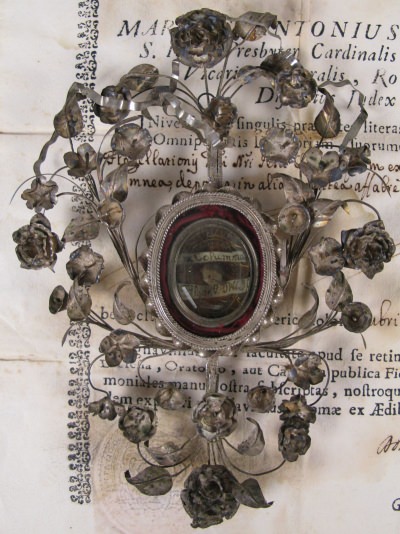 Documented reliquary housing Passion relic of Column of Flagellation