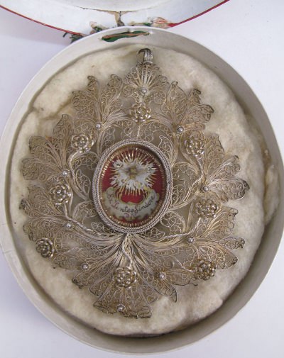 Fancy theca with Passion relics of the Holy Shroud of Jesus Christ (Shroud of Turin)