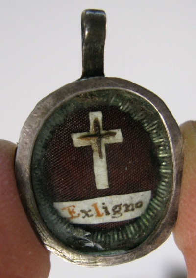 Small silver theca containing relics of the True Cross of Jesus Christ