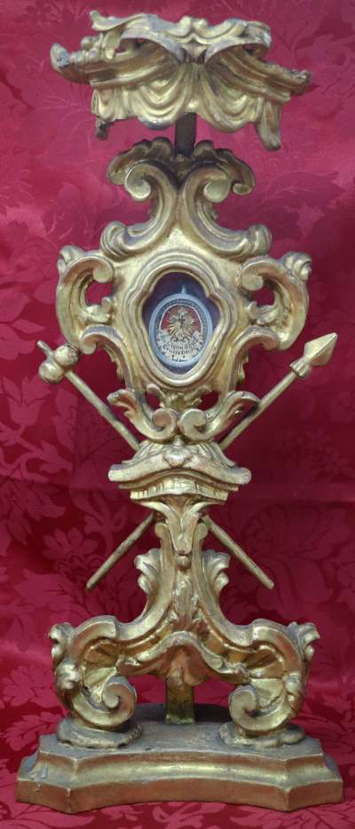 Monstrance reliquary with relic of the True Cross of Jesus Christ