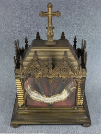 1867 Spectacular Documented Reliquary with facsimile Relics of the Holy Nails of Jesus Christ