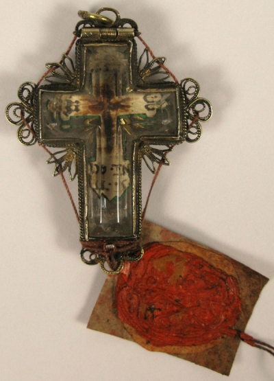 Crystal theca with relics of the True Cross of Jesus Christ
