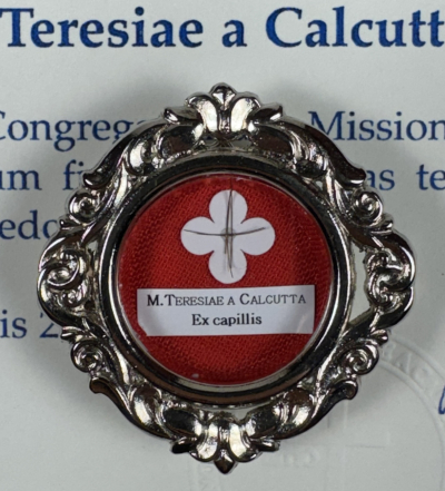 2003 Documented reliquary theca with a relic of St. Mother Teresa of Calcutta, of the Missionaries of Charity