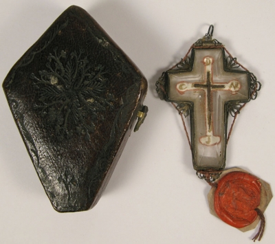 Crystal theca with relics of the True Cross of Jesus Christ in original case