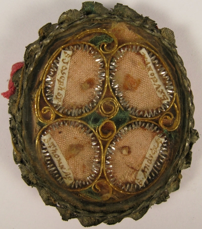 Reliquary theca with relics of the Blessed Virgin Mary, St. Joseph, Apostles St. Thomas &amp; St. Andrew