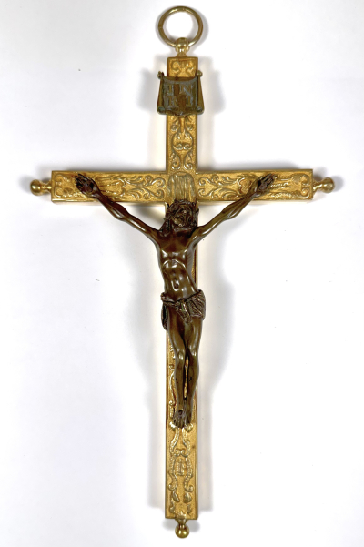 Crucifix Reliquary with 35 relics of the Christ&#039;s Passion, the Holy Family, Apostles &amp; selected Christian Saints