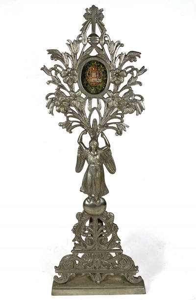 Spectacular Reliquary Monstrance with a scarce Relic from the Vestment of the Blessed Virgin Mary